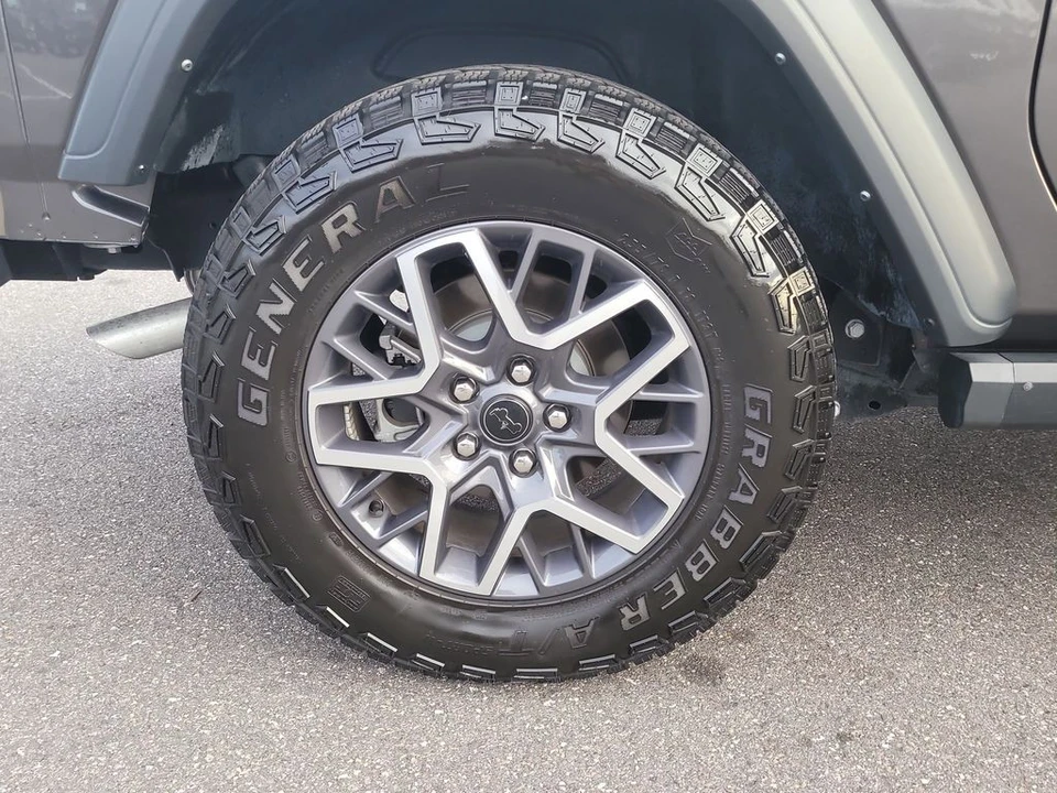 2024 Jeep JL Wrangler - Image 5 of 12