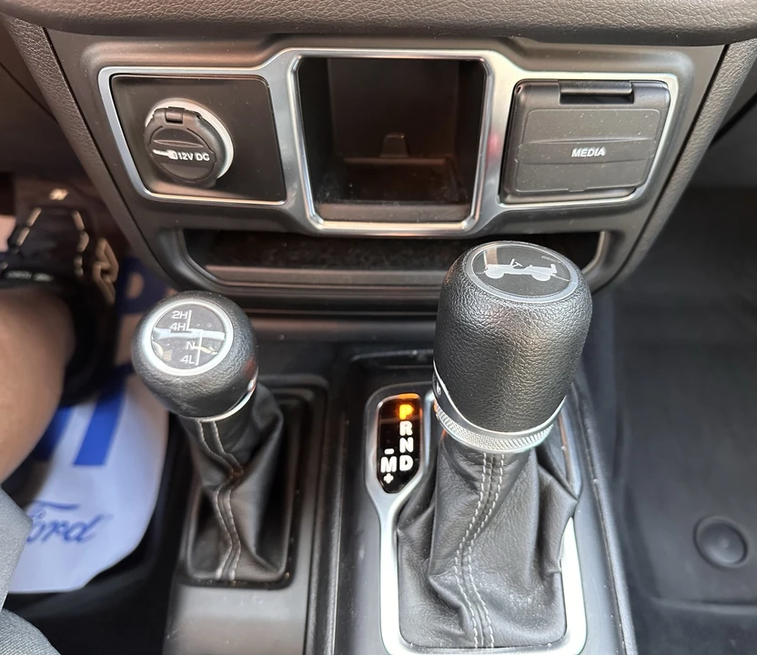 2024 Jeep JL Wrangler - Image 24 of 27