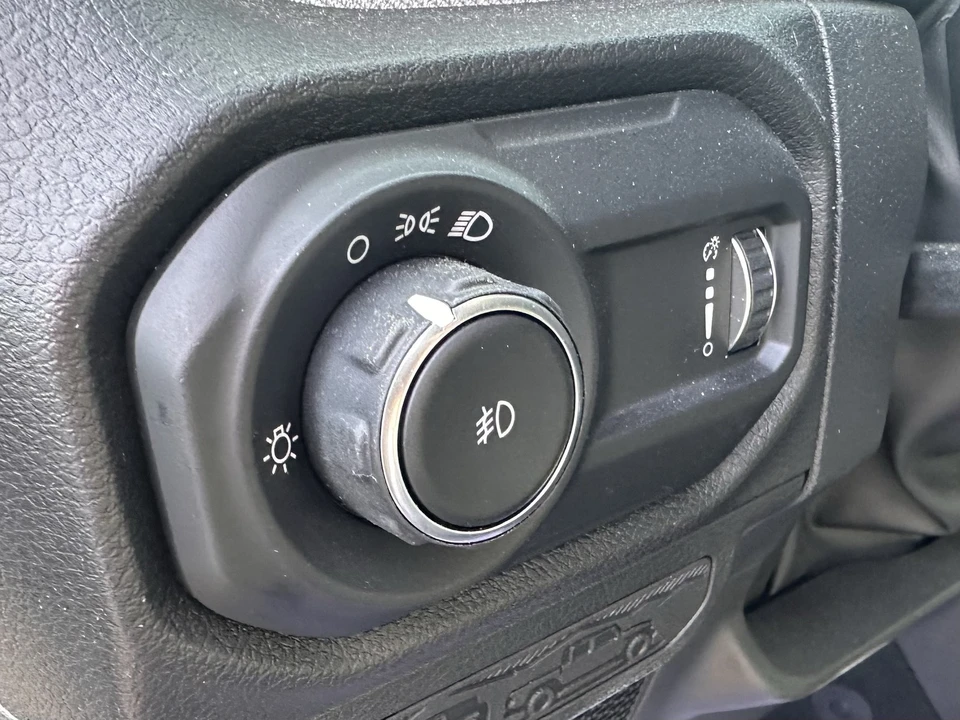 2024 Jeep JL Wrangler - Image 16 of 27