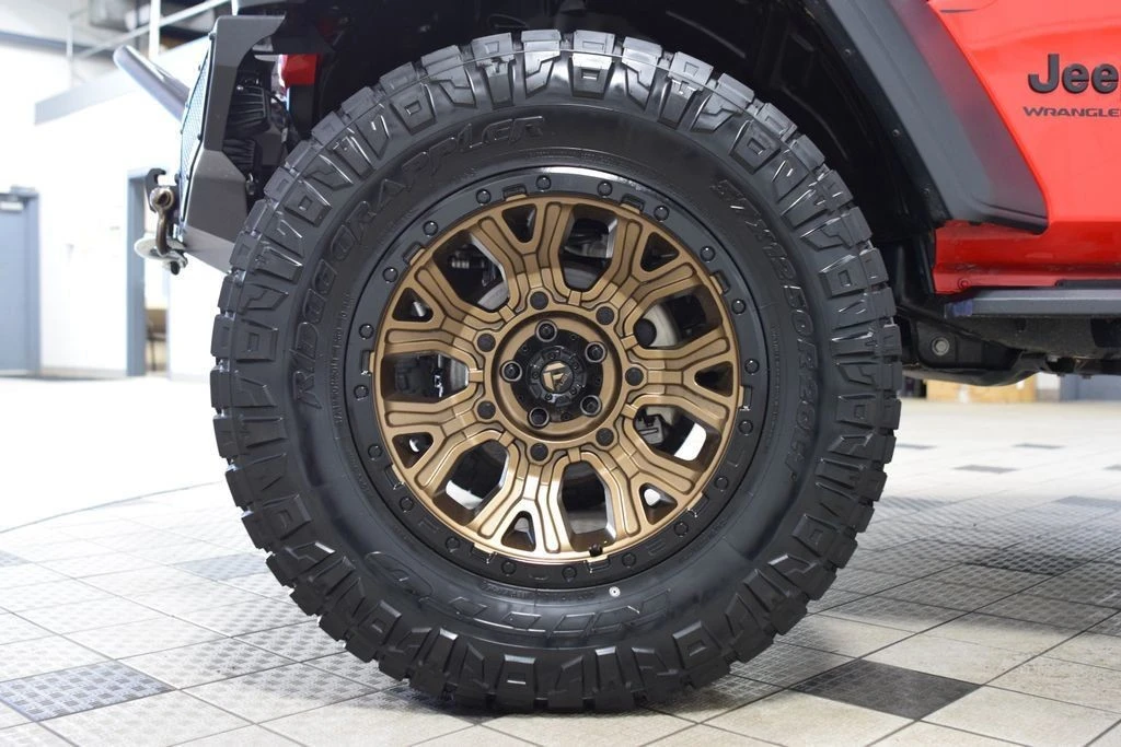 2024 Jeep JL Wrangler - Image 19 of 31