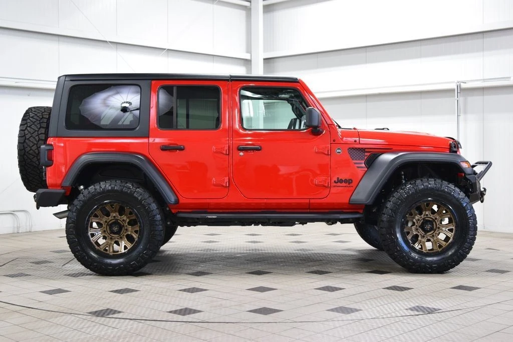 2024 Jeep JL Wrangler - Image 8 of 31