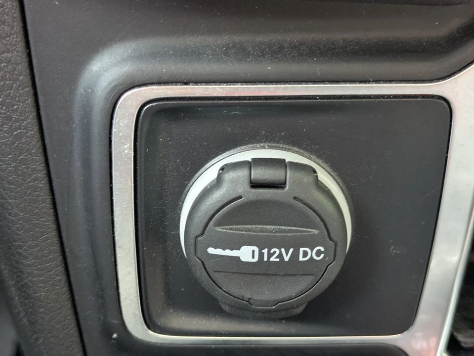 2024 Jeep JL Wrangler - Image 25 of 30