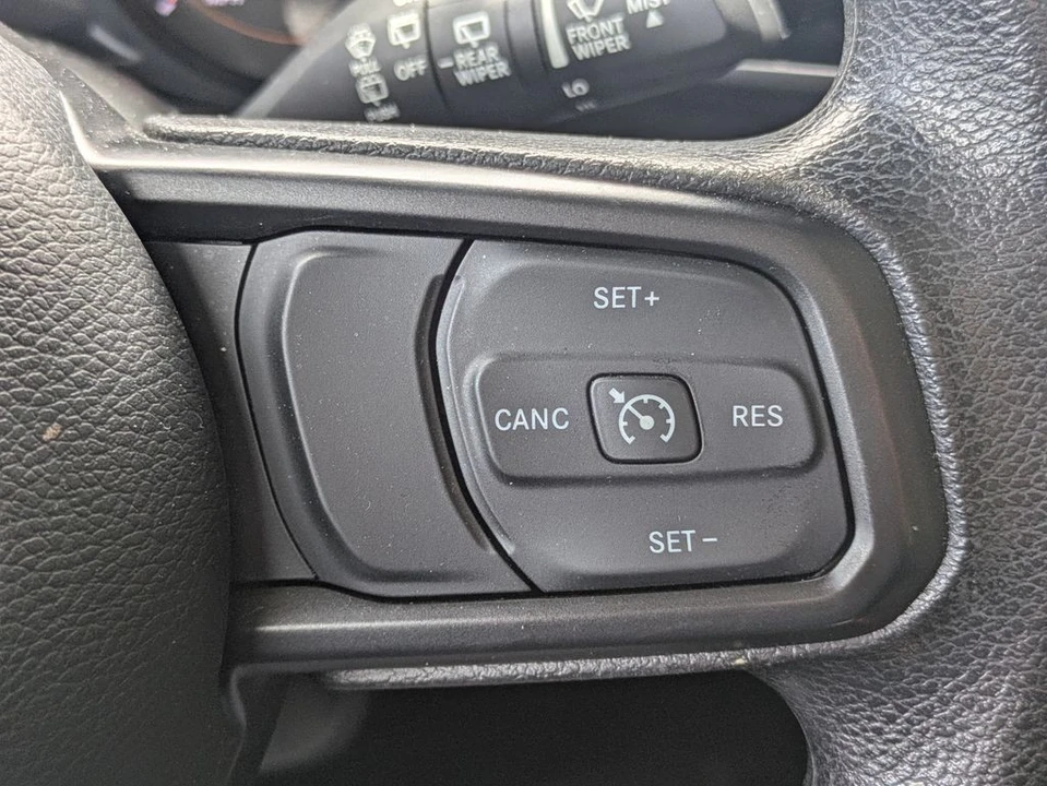 2024 Jeep JL Wrangler - Image 27 of 30