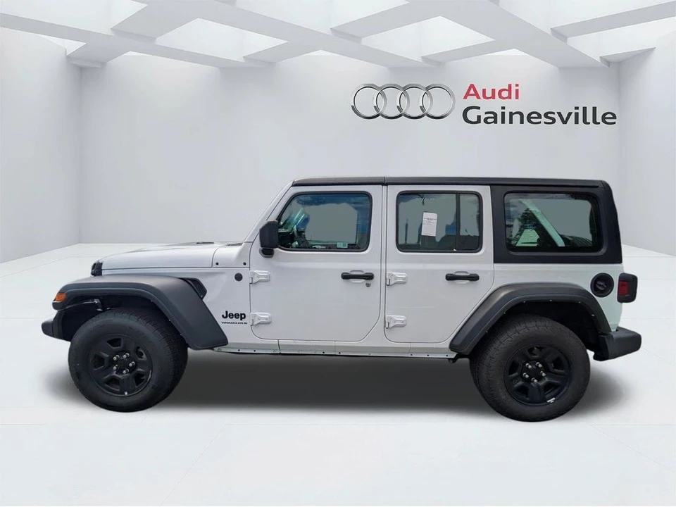 2024 Jeep JL Wrangler - Image 9 of 30