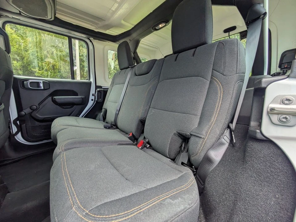 2024 Jeep JL Wrangler - Image 15 of 30