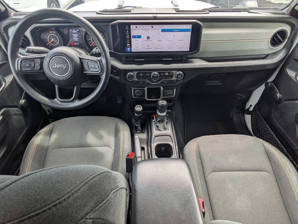 2024 Jeep JL Wrangler - Image 16 of 30