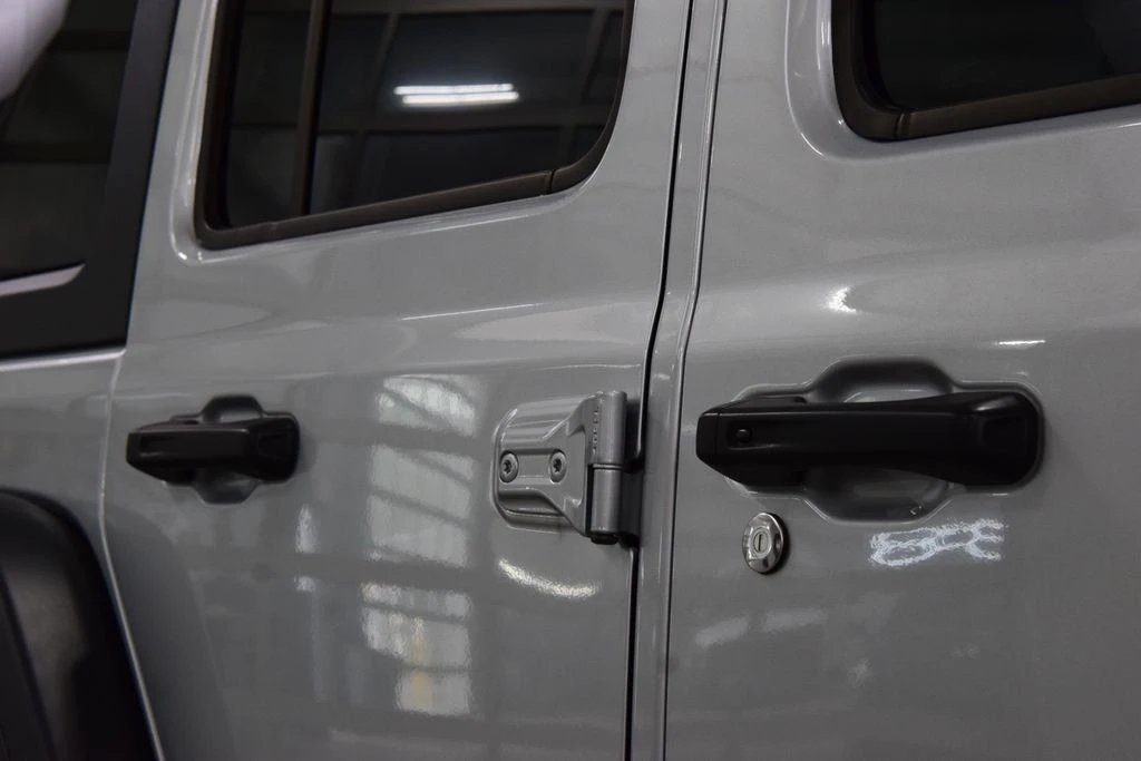 2024 Jeep JL Wrangler - Image 16 of 31