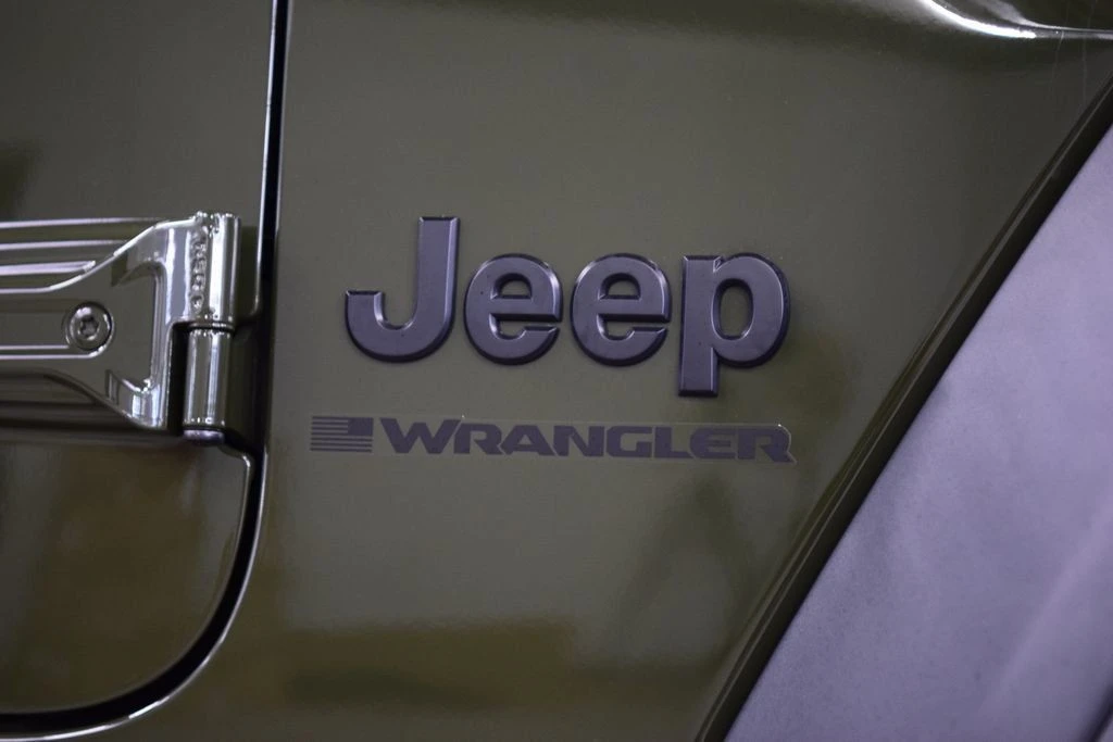 2024 Jeep JL Wrangler - Image 15 of 31