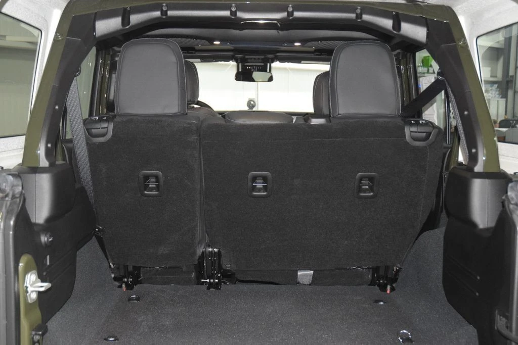 2024 Jeep JL Wrangler - Image 22 of 31