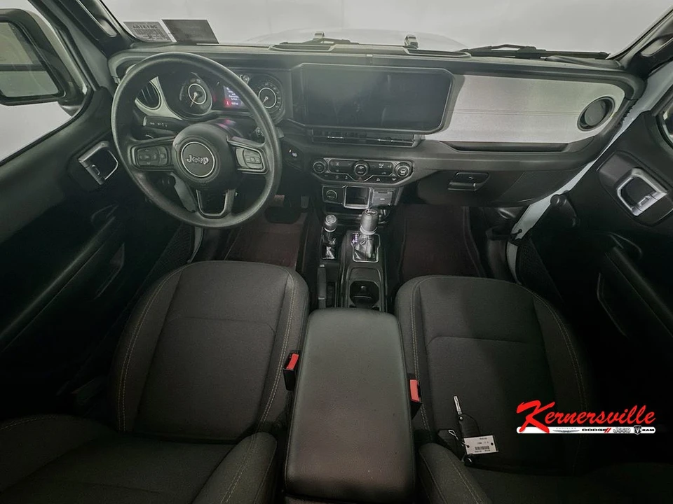 2024 Jeep JL Wrangler - Image 10 of 21