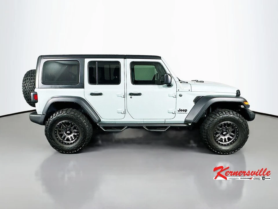 2024 Jeep JL Wrangler - Image 8 of 21