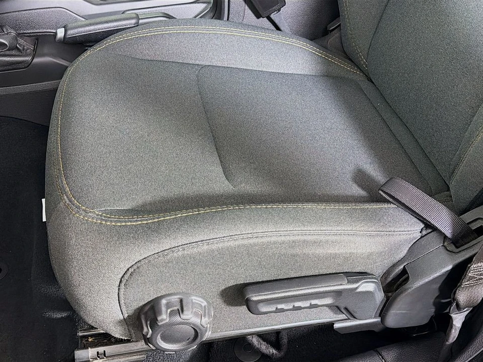 2024 Jeep JL Wrangler - Image 21 of 31