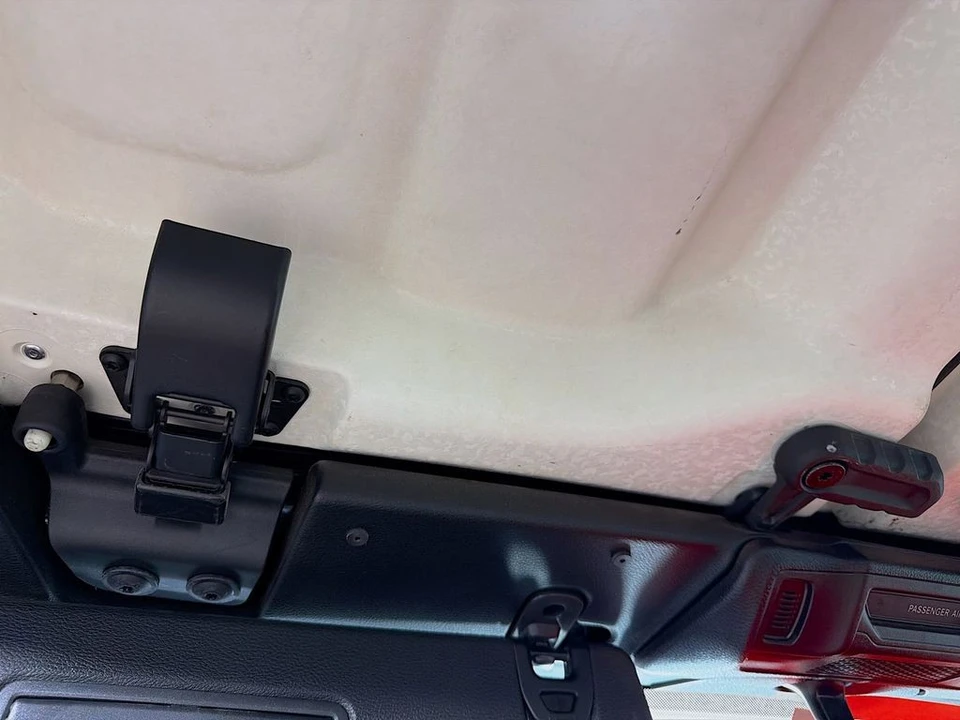 2024 Jeep JL Wrangler - Image 15 of 31