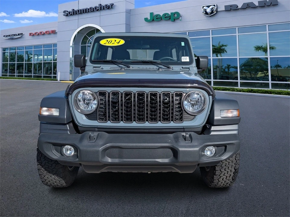 2024 Jeep JL Wrangler - Image 2 of 12