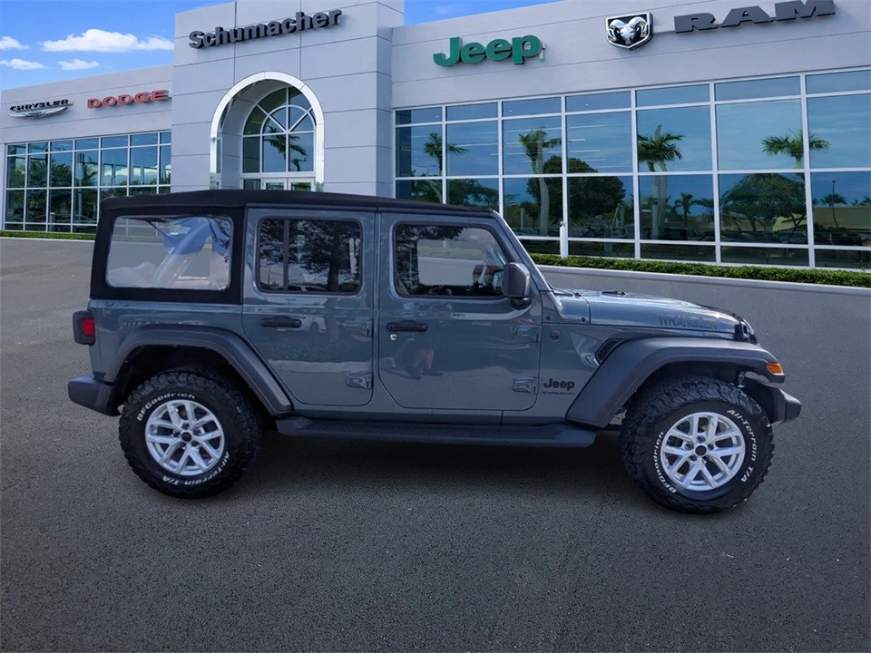 2024 Jeep JL Wrangler - Image 8 of 12