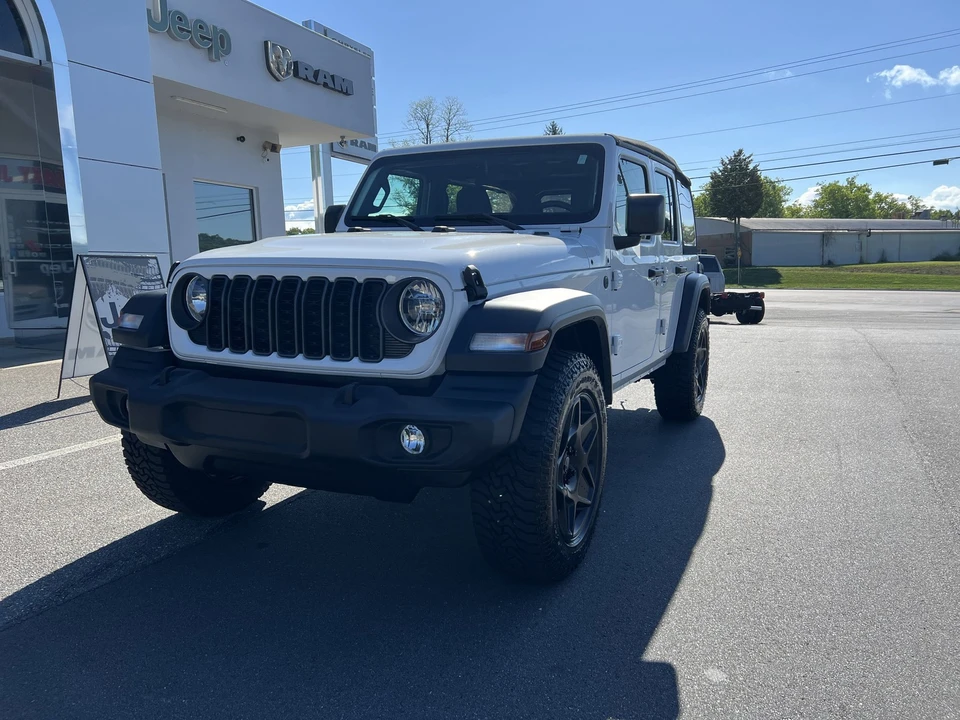 2024 Jeep JL Wrangler - Image 6 of 12