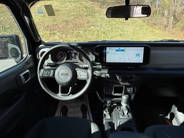 2024 Jeep JL Wrangler - Image 10 of 12