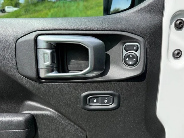 2024 Jeep JL Wrangler - Image 12 of 29