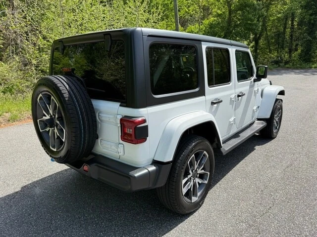 2024 Jeep JL Wrangler - Image 6 of 29