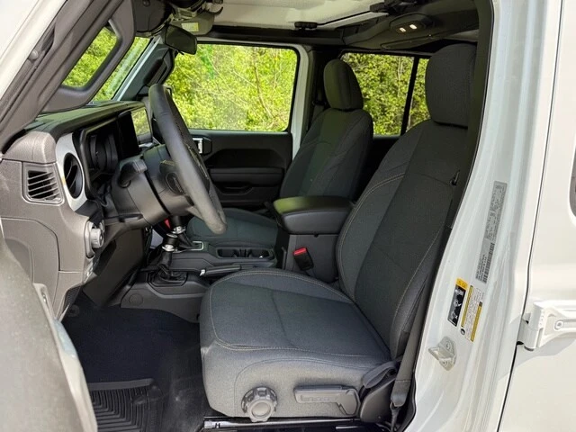 2024 Jeep JL Wrangler - Image 11 of 29