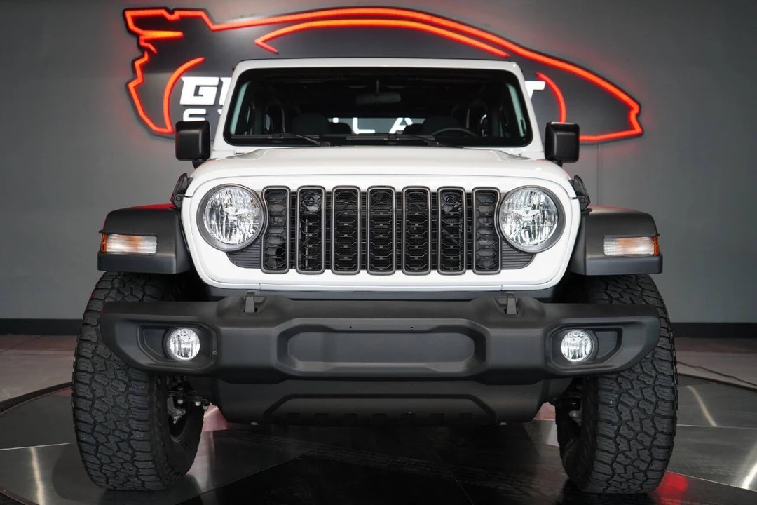 2024 Jeep JL Wrangler - Image 9 of 12