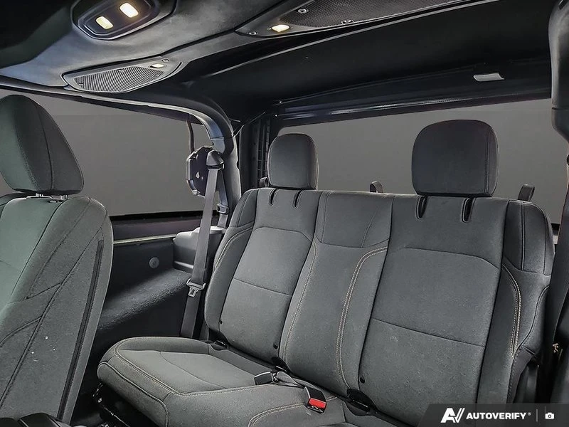 2024 Jeep JL Wrangler - Image 19 of 20