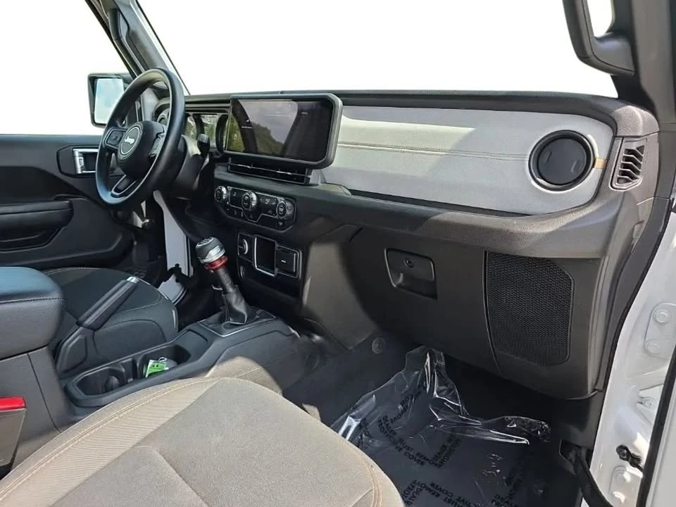 2024 Jeep JL Wrangler - Image 17 of 19