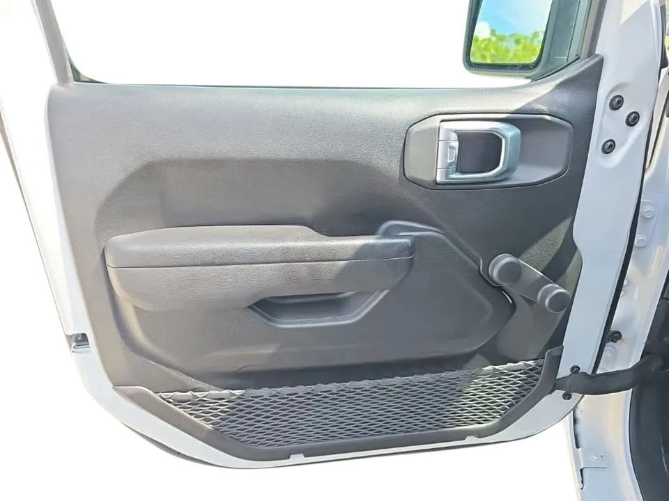 2024 Jeep JL Wrangler - Image 11 of 19