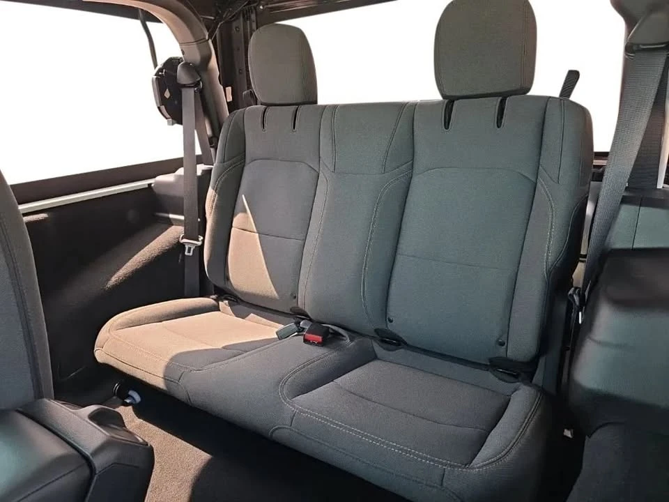 2024 Jeep JL Wrangler - Image 14 of 19