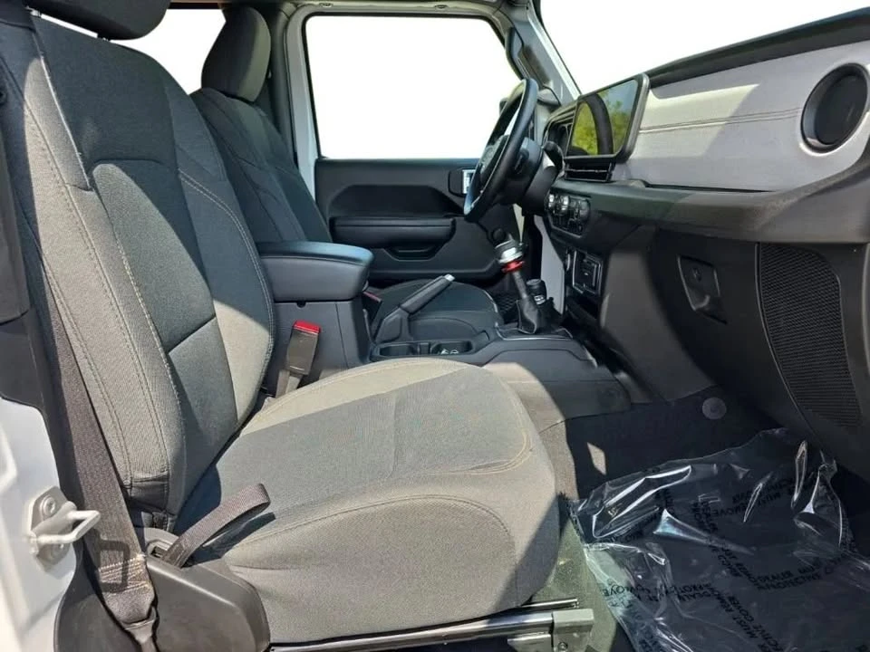 2024 Jeep JL Wrangler - Image 16 of 19