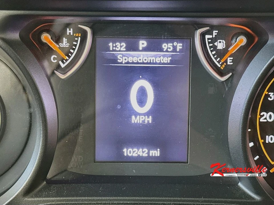 2024 Jeep JL Wrangler - Image 15 of 24