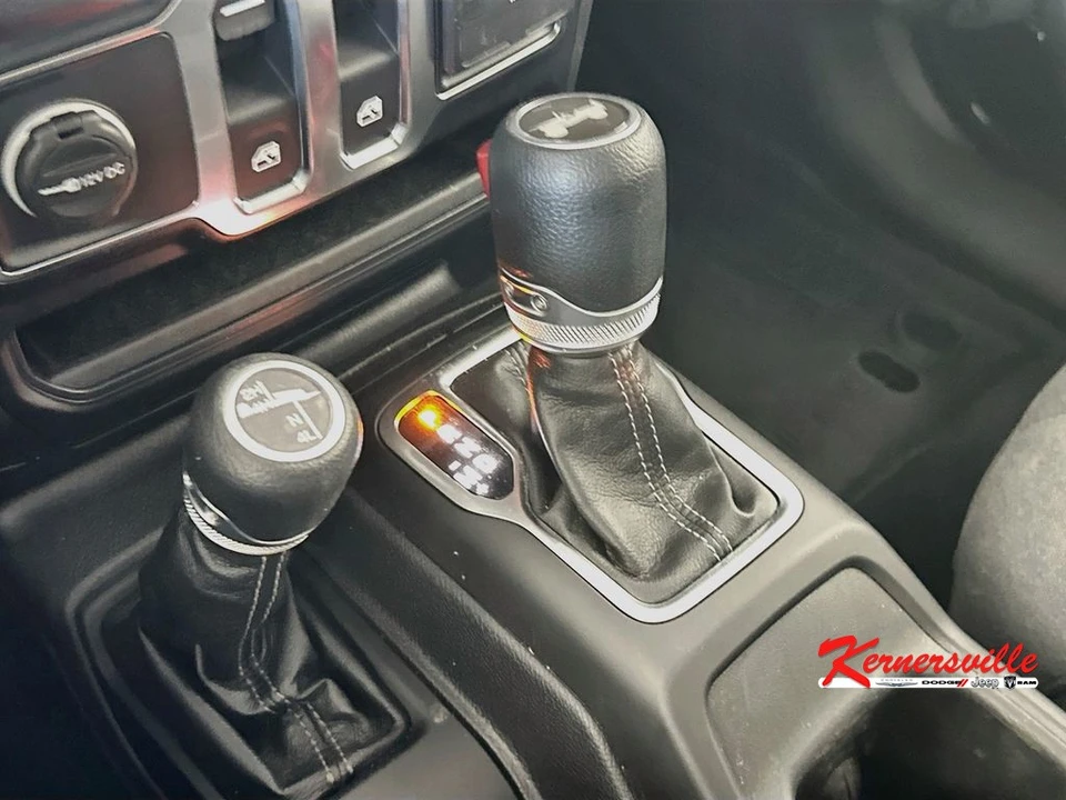 2024 Jeep JL Wrangler - Image 16 of 24