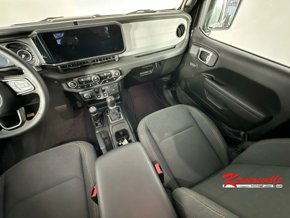 2024 Jeep JL Wrangler - Image 11 of 24