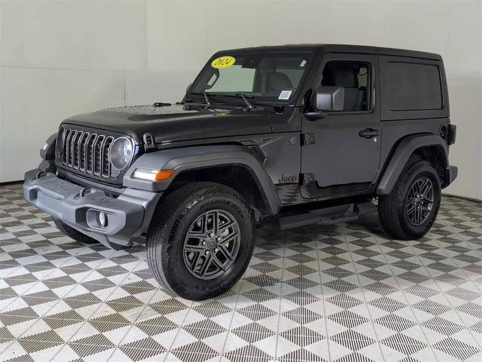 2024 Jeep JL Wrangler - Image 4 of 12