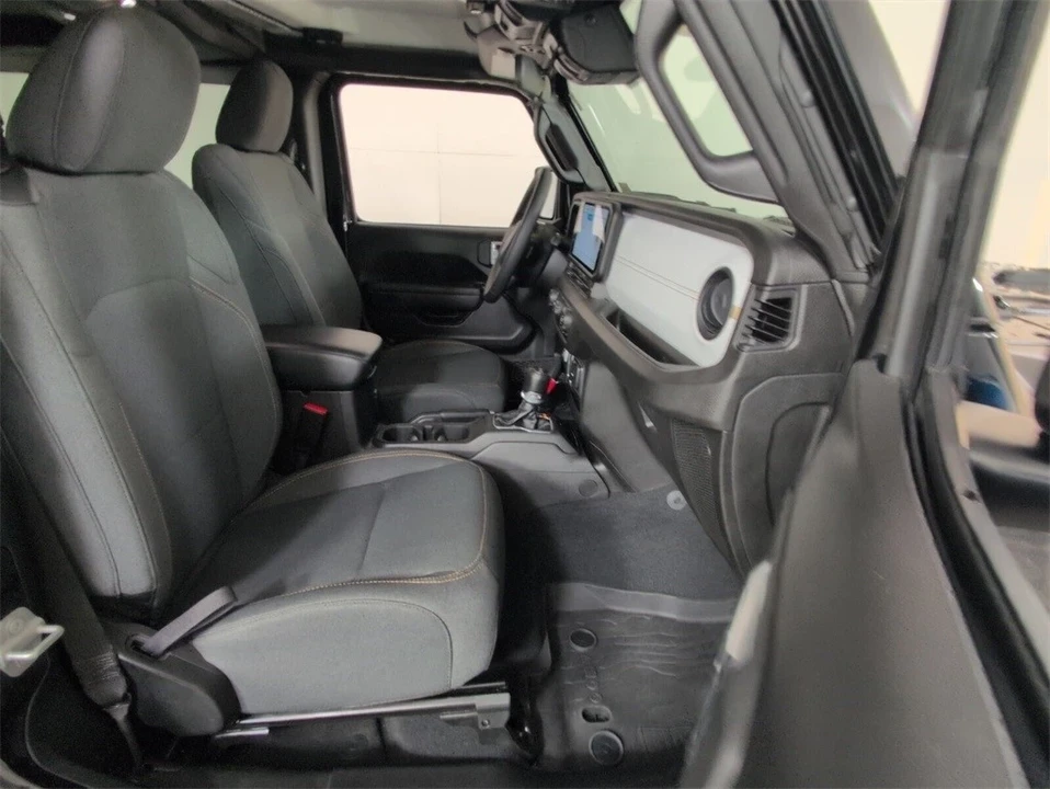 2024 Jeep JL Wrangler - Image 13 of 21