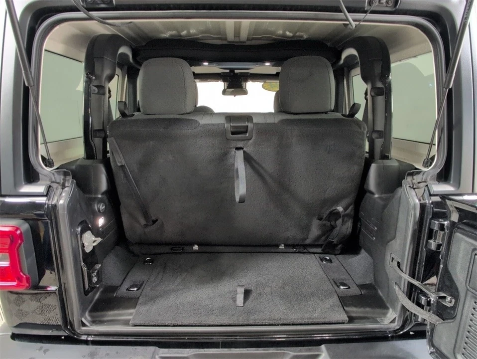 2024 Jeep JL Wrangler - Image 10 of 12