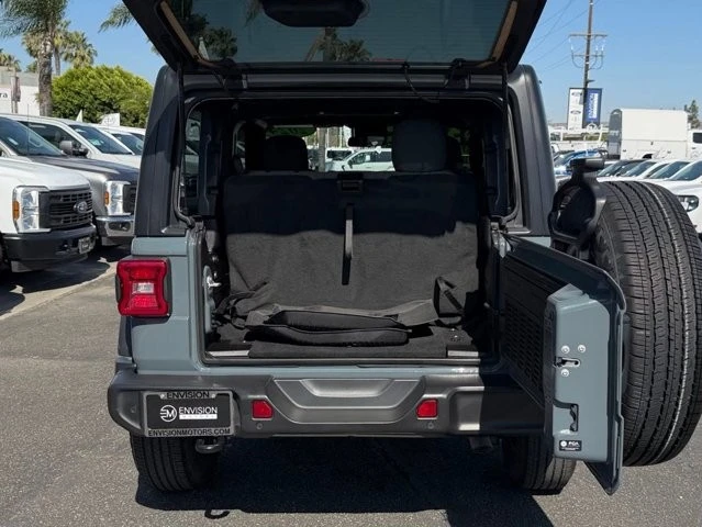 2024 Jeep JL Wrangler - Image 14 of 31