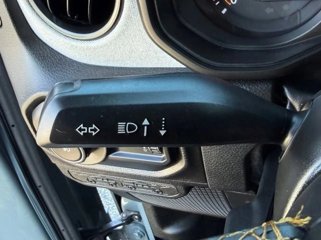 2024 Jeep JL Wrangler - Image 23 of 31