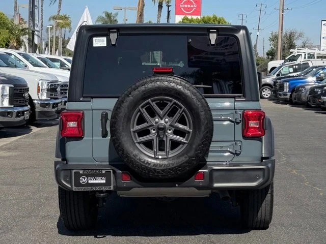 2024 Jeep JL Wrangler - Image 10 of 31