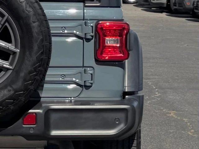 2024 Jeep JL Wrangler - Image 11 of 31