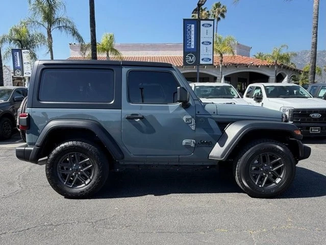 2024 Jeep JL Wrangler - Image 13 of 31