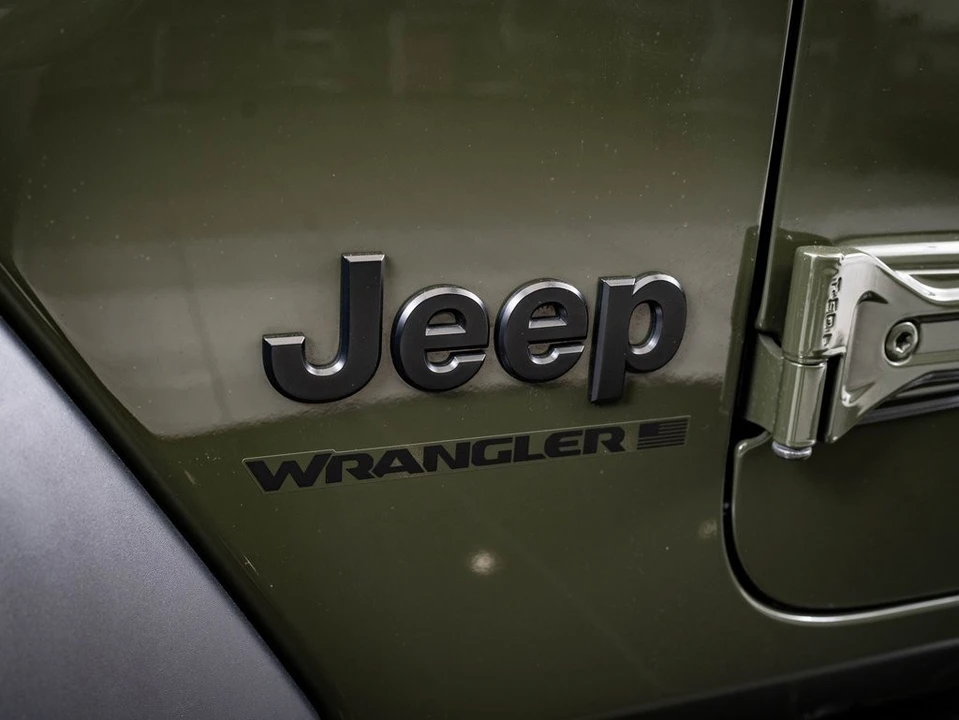 2024 Jeep JL Wrangler - Image 15 of 21