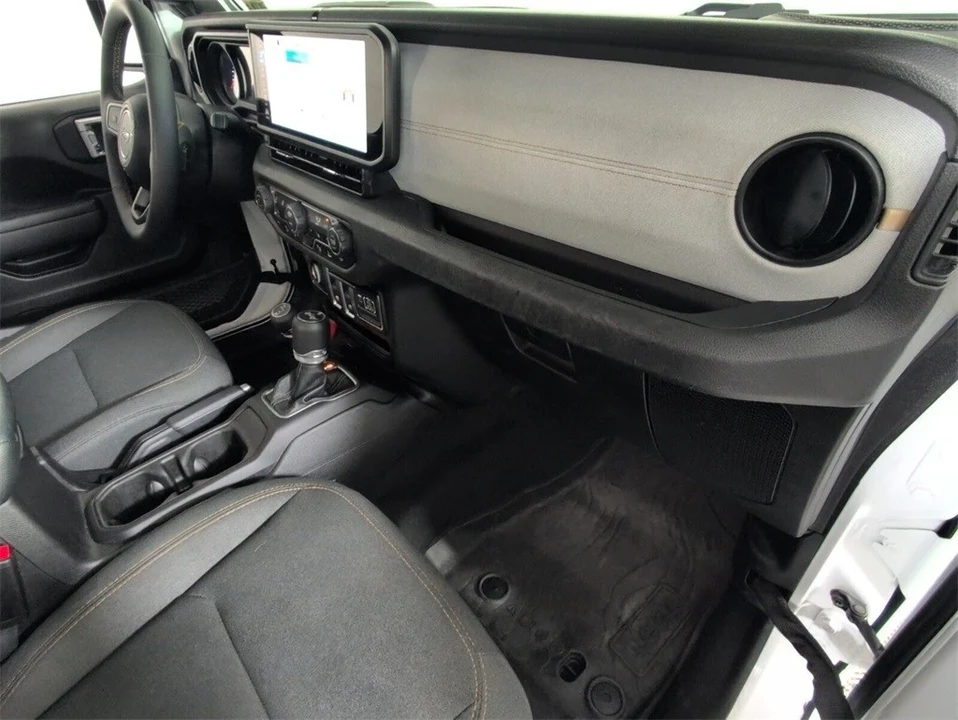 2024 Jeep JL Wrangler - Image 12 of 21