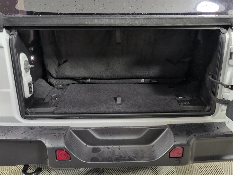 2024 Jeep JL Wrangler - Image 9 of 12