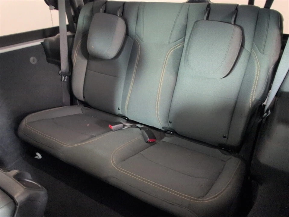 2024 Jeep JL Wrangler - Image 7 of 12