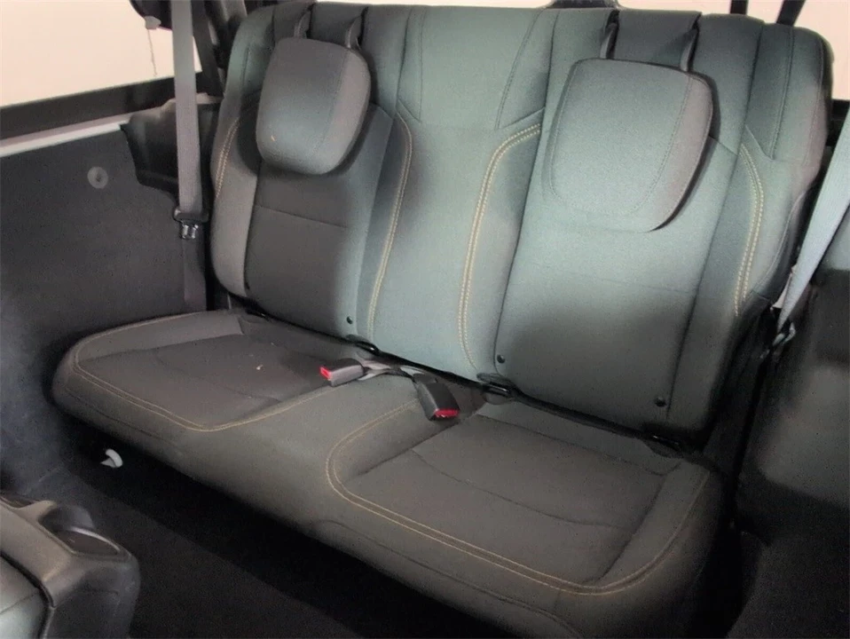 2024 Jeep JL Wrangler - Image 7 of 21