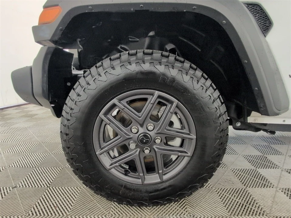 2024 Jeep JL Wrangler - Image 16 of 21
