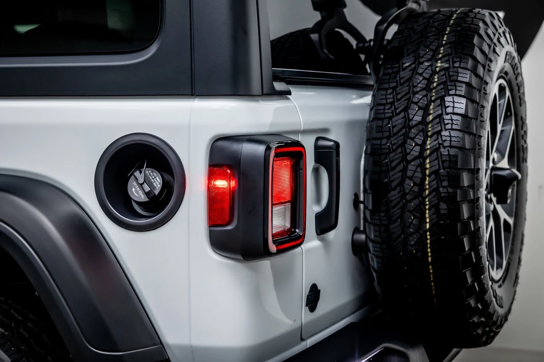 2024 Jeep JL Wrangler - Image 12 of 12