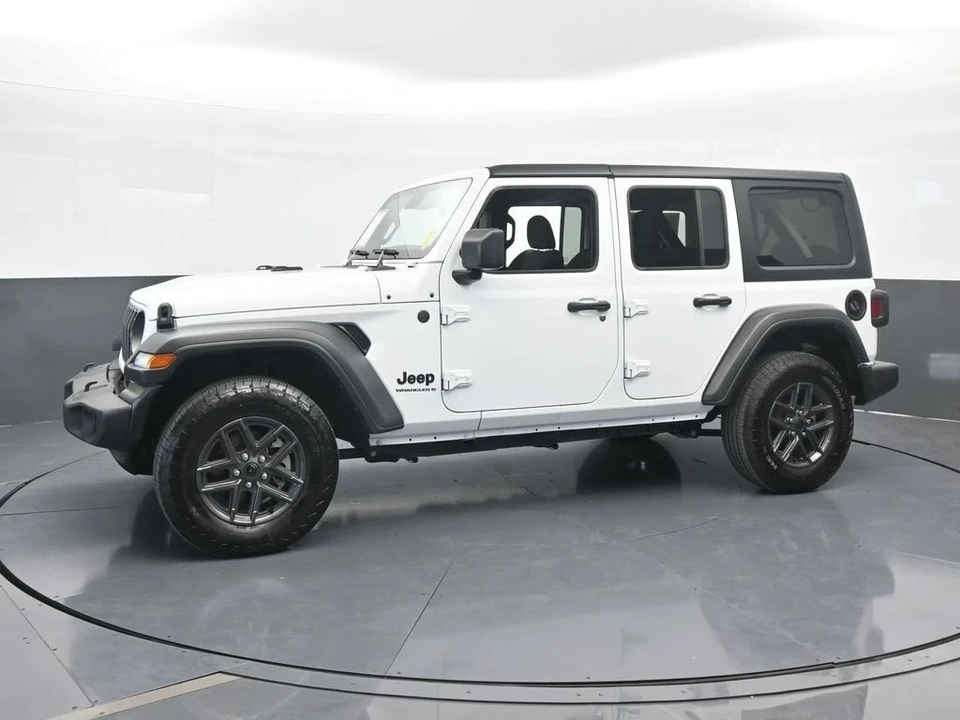 2024 Jeep JL Wrangler - Image 2 of 12