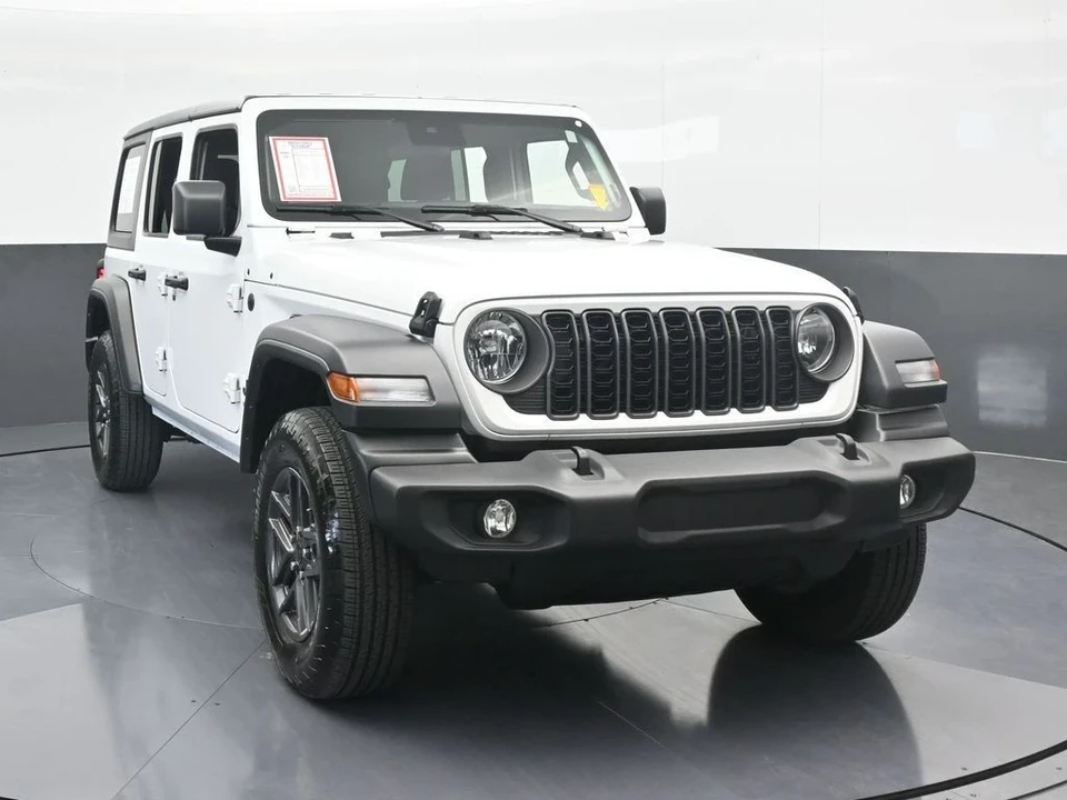 2024 Jeep JL Wrangler - Image 9 of 12